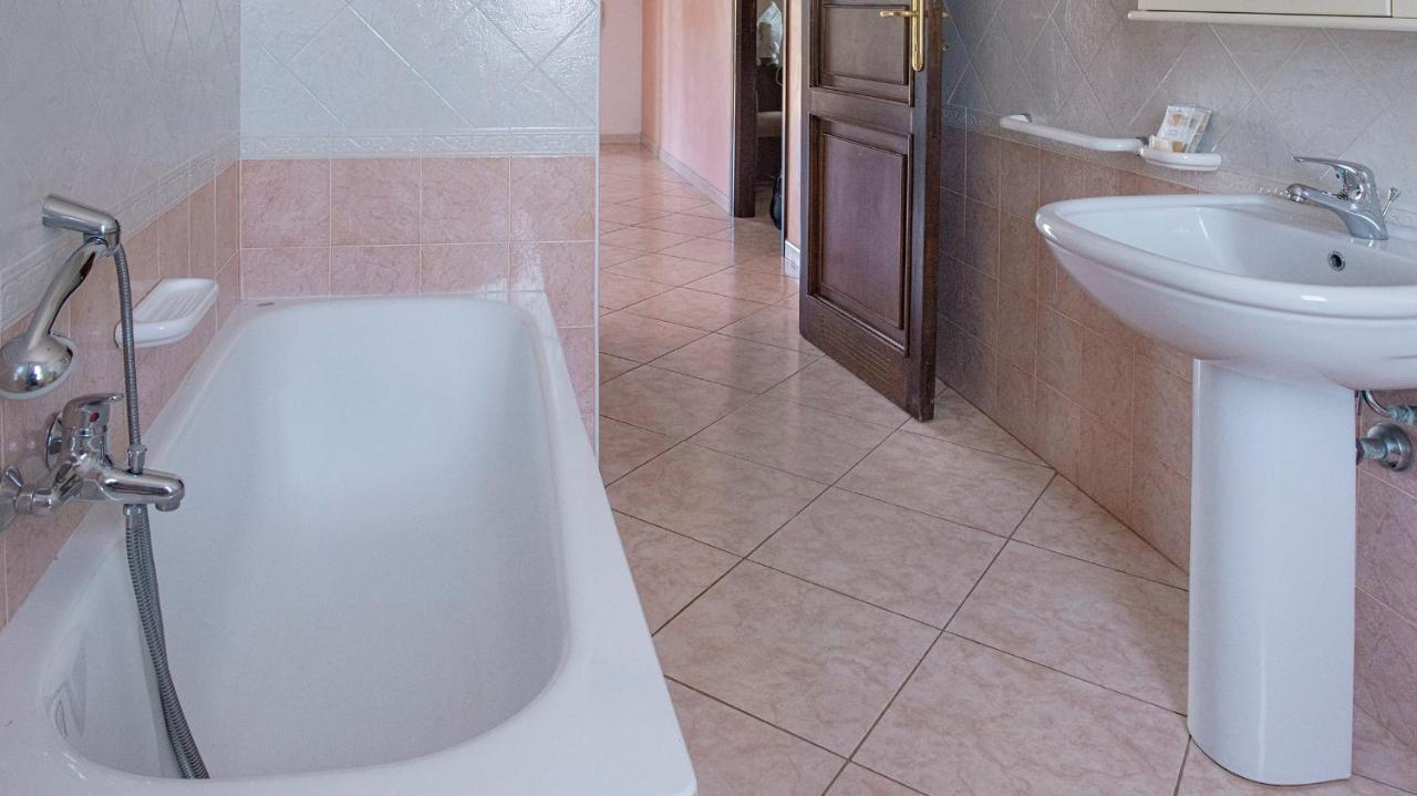 Villa Cabirol Fertilia Zewnętrze zdjęcie